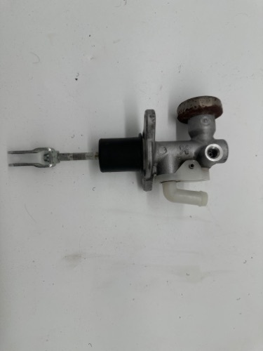 Nissan Navara Clutch Master Cylinder D40 3.0 2010-2015