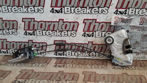 TOYOTA HILUX DOOR LOCK ASSEMBLY CATCH RIGHT FRONT 2016-2023